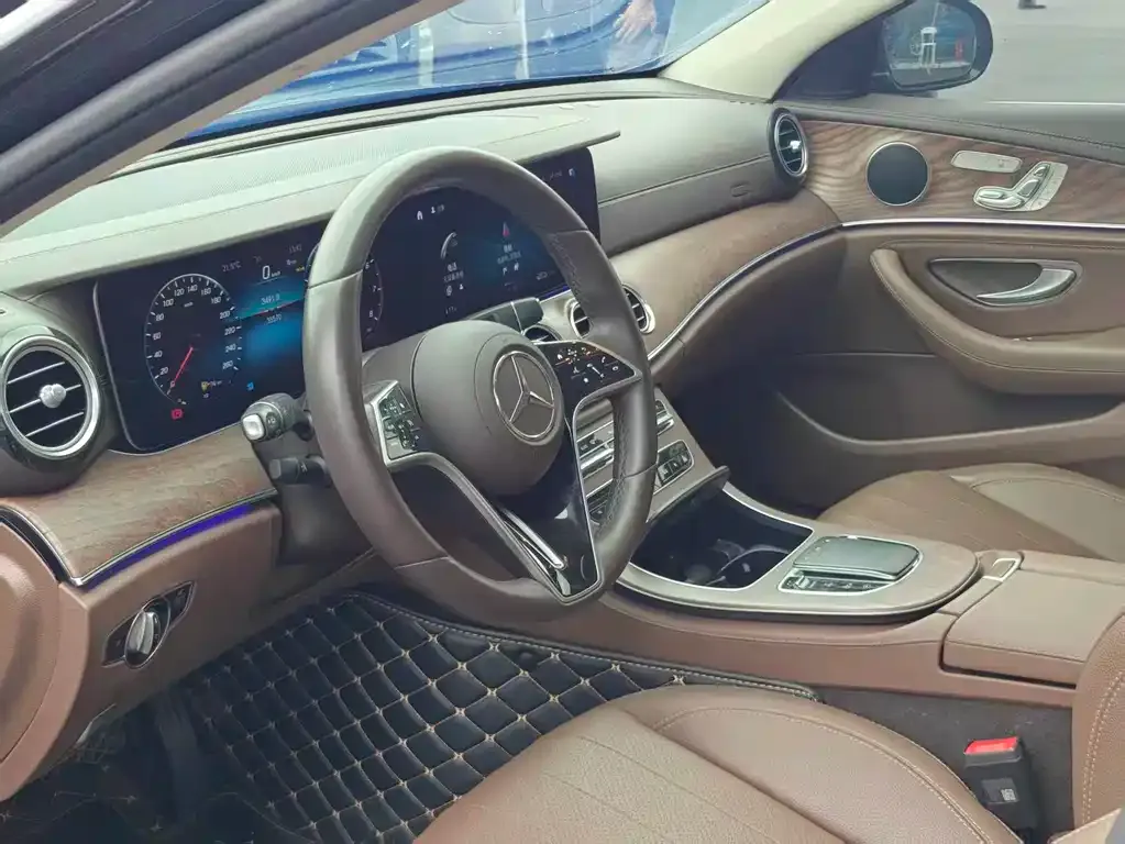 Mercedes-Benz E-Class 2023 из CN, фото 4