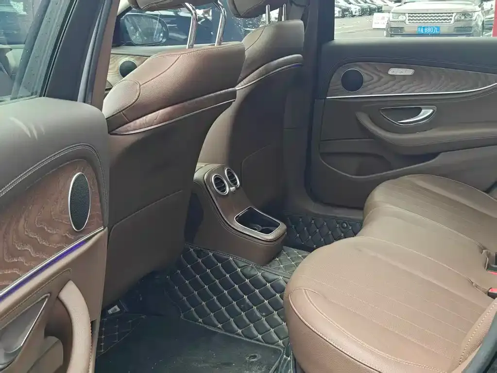 Mercedes-Benz E-Class 2023 из CN, фото 8