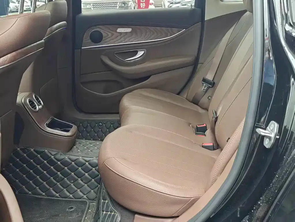 Mercedes-Benz E-Class 2023 из CN, фото 9