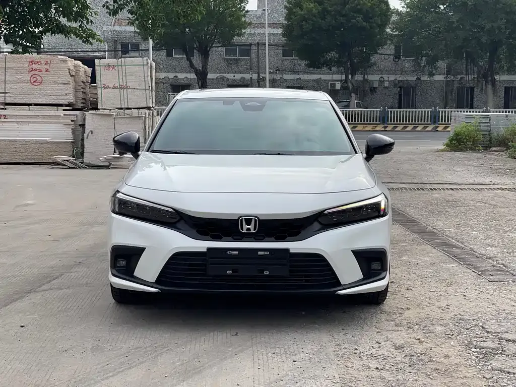 Honda Civic 2023 из CN, фото 2
