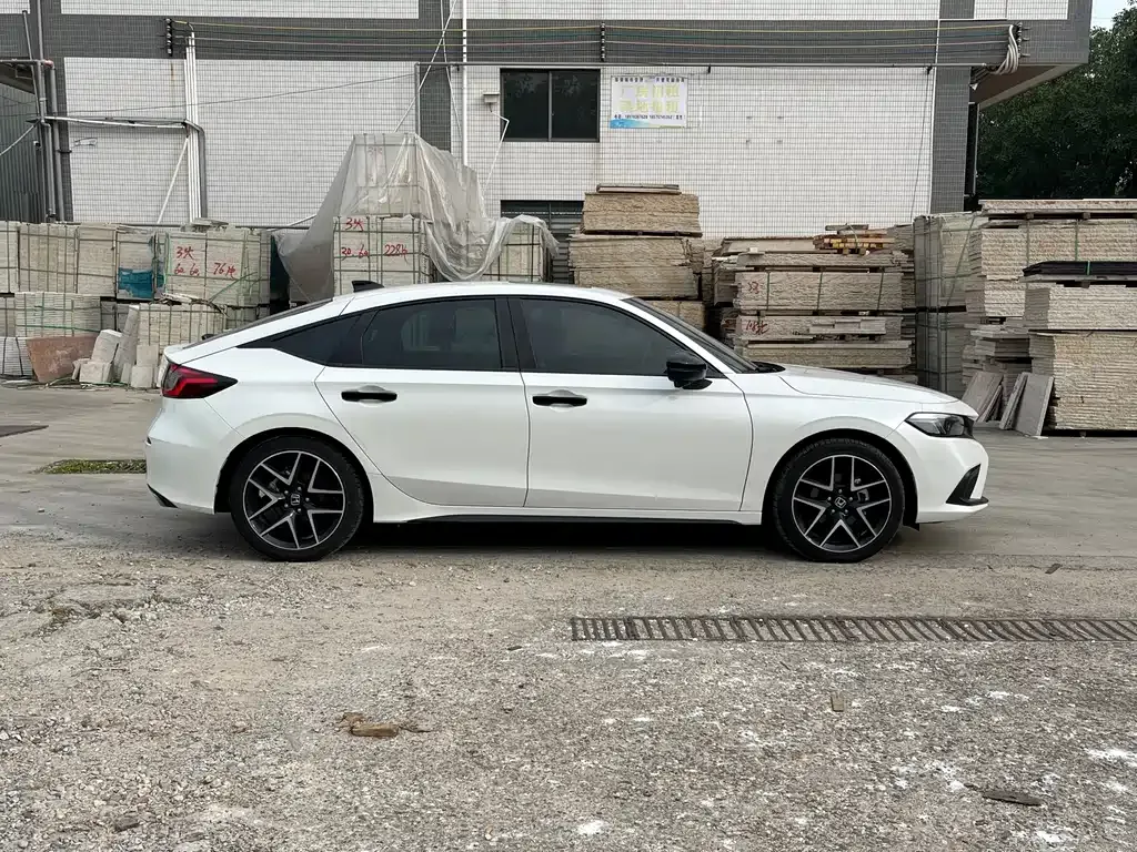 Honda Civic 2023 из CN, фото 4