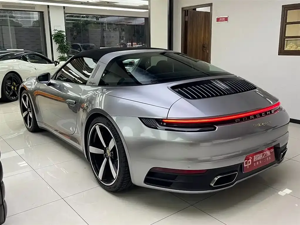 Porsche 911 2022 из CN, фото 4