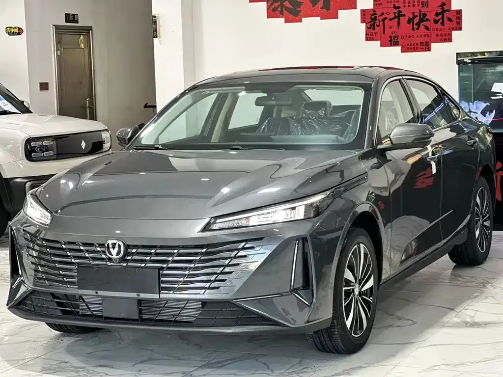 Changan Eado PHEV 2025 из CN, фото 1