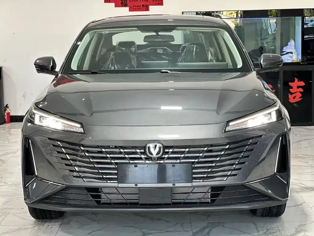 Changan Eado PHEV 2025 из CN, фото 2