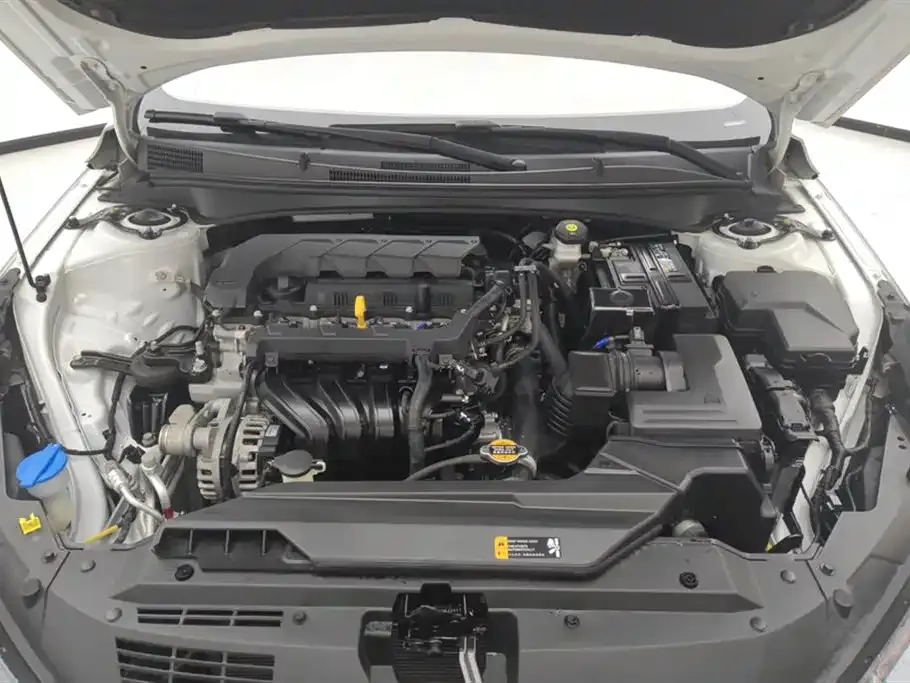 Hyundai Elantra 2023 из CN, фото 10