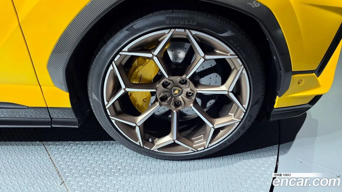 Lamborghini Urus 2023 из KR, фото 5