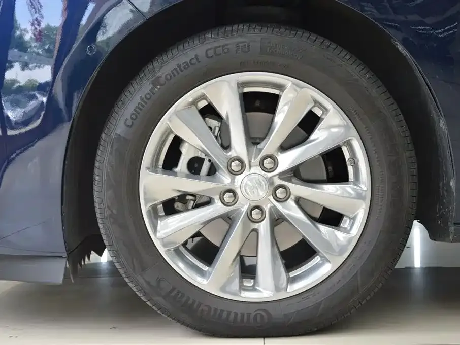Buick GL8 2023 из CN, фото 5