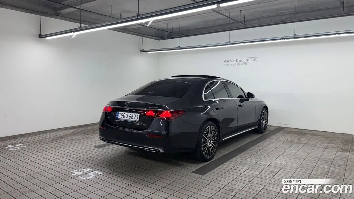 Mercedes-Benz E-Class 2024 из KR, фото 2