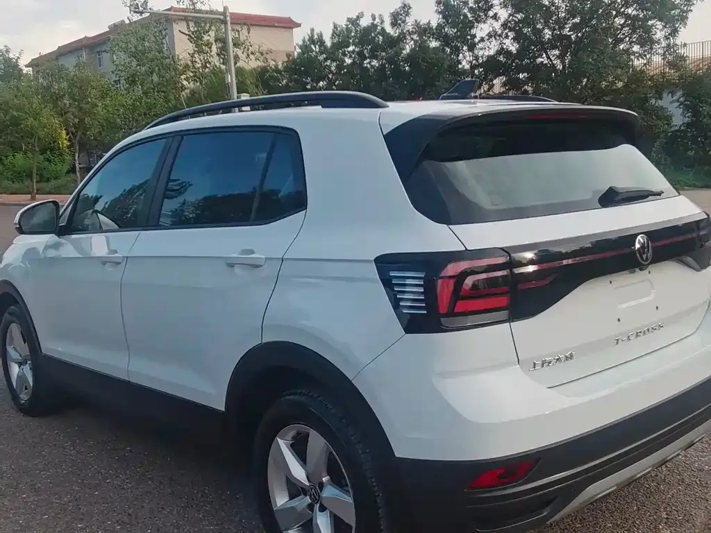 Volkswagen T-Cross — фото 6