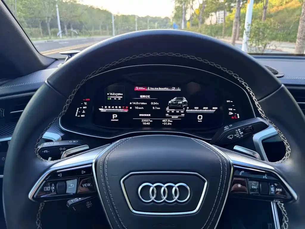 Audi A7L 2024 из CN, фото 4
