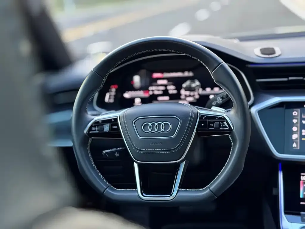 Audi A7L 2024 из CN, фото 8