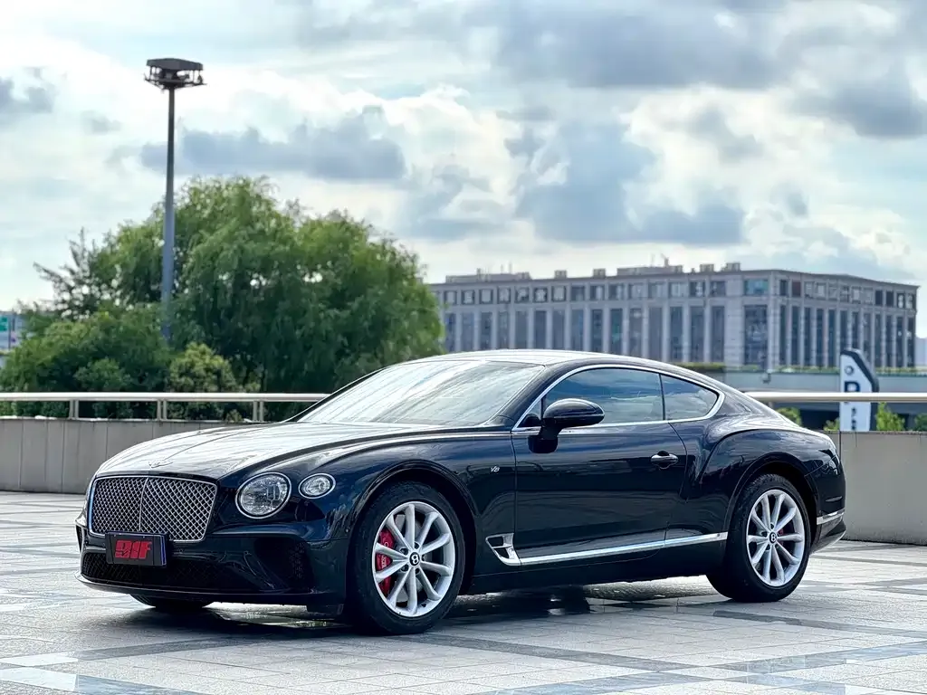 Bentley Continental 2021 из CN, фото 1