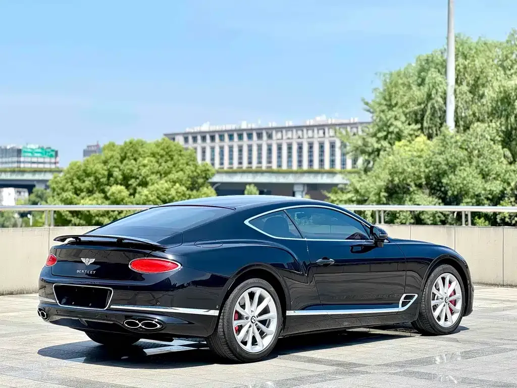 Bentley Continental 2021 из CN, фото 5