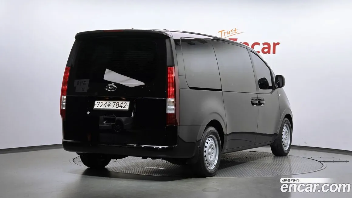 Hyundai Staria 2022 из KR, фото 2