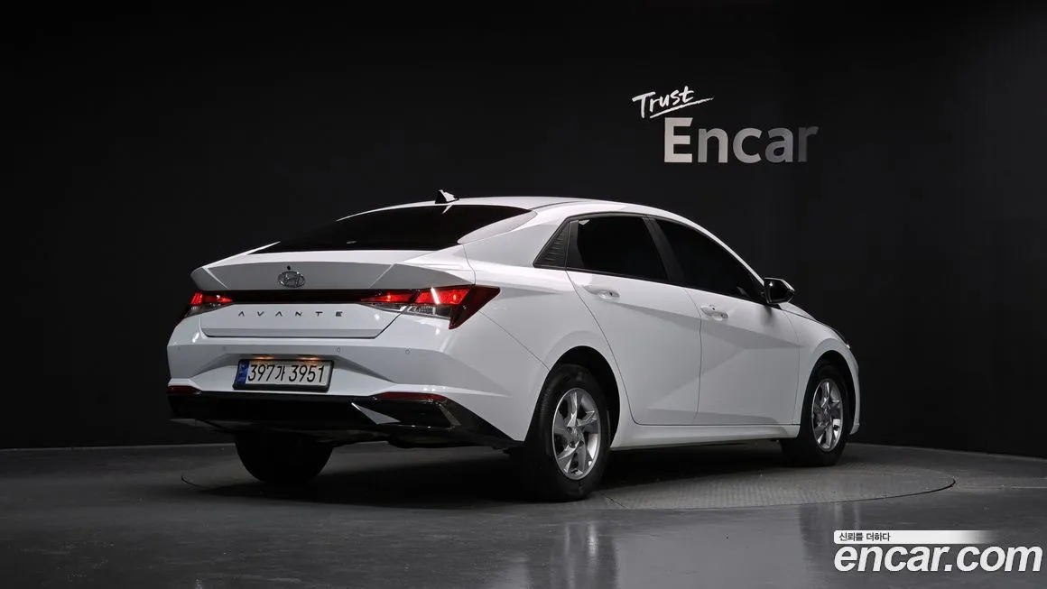 Hyundai AVANTE 2021 из KR, фото 2