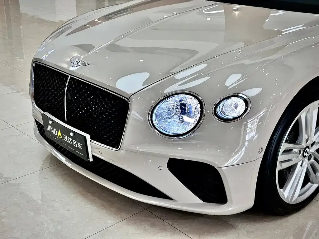 Bentley Continental 2024 из CN, фото 3