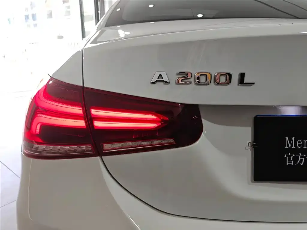 Mercedes-Benz A-Class 2023 из CN, фото 10