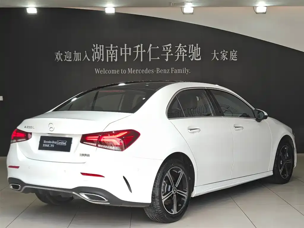 Mercedes-Benz A-Class 2023 из CN, фото 3