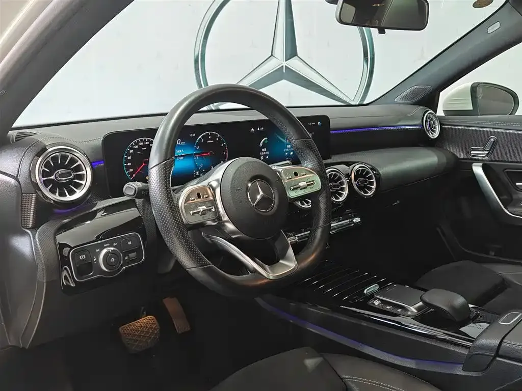 Mercedes-Benz A-Class 2023 из CN, фото 7