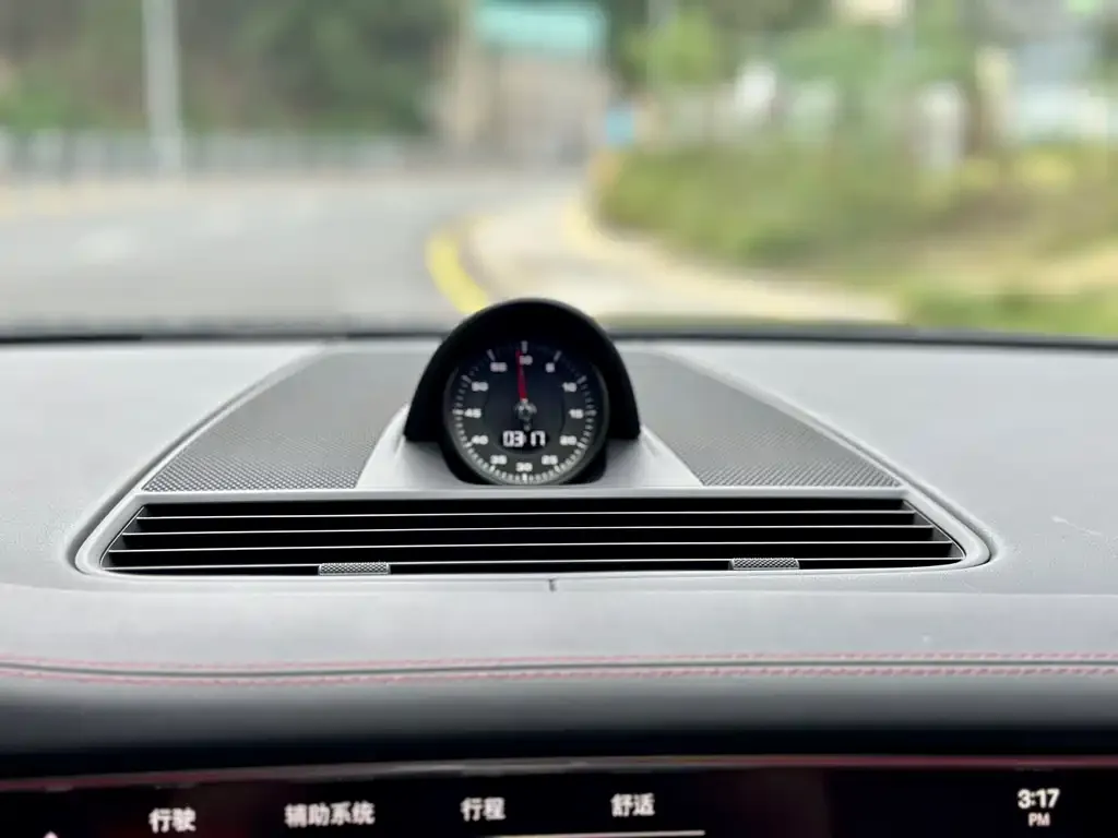Porsche Panamera 2023 из CN, фото 10