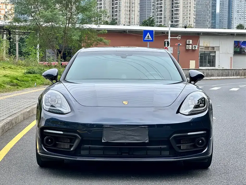 Porsche Panamera 2023 из CN, фото 2