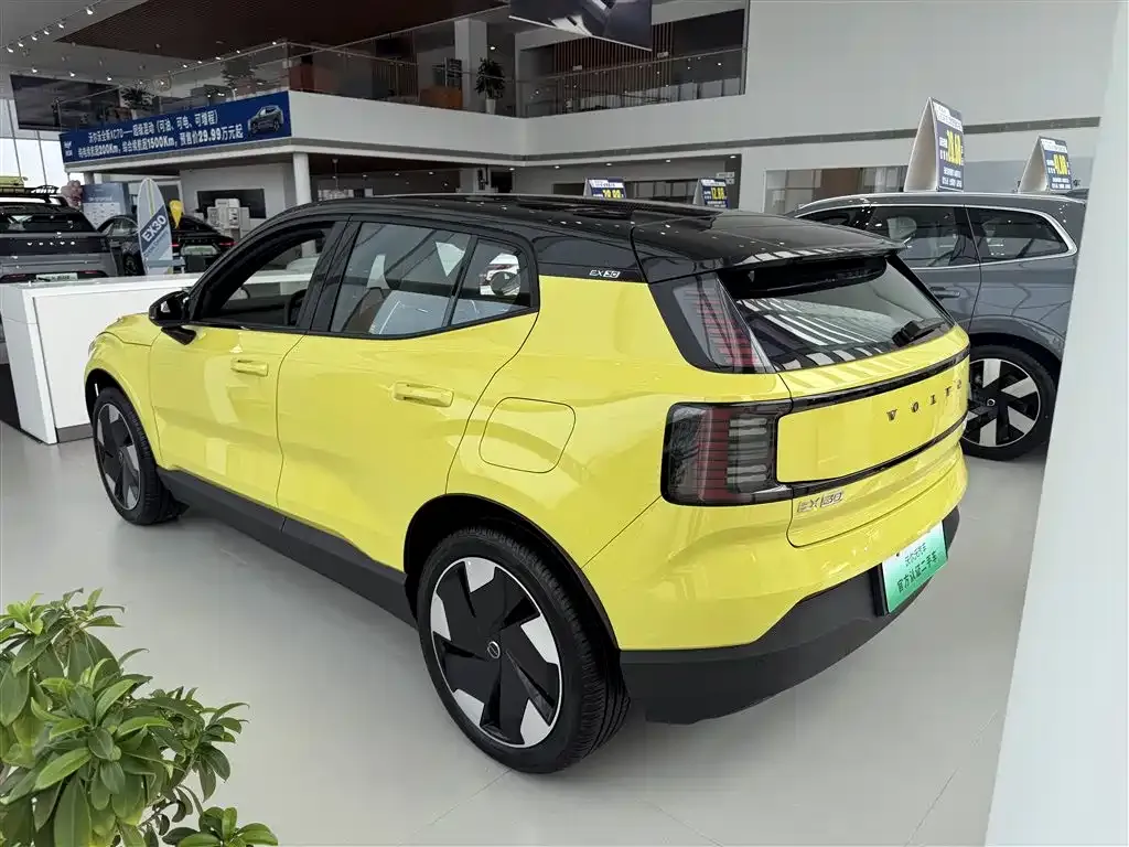 Volvo EX30 2025 из CN, фото 6