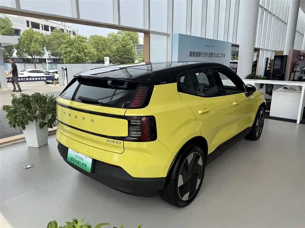 Volvo EX30 2025 из CN, фото 7