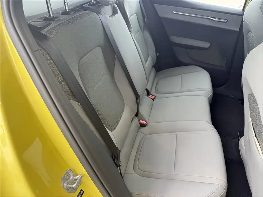 Volvo EX30 2025 из CN, фото 9
