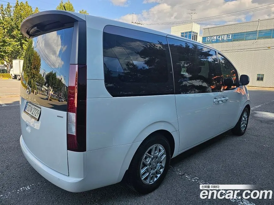 Hyundai Staria 2023 из KR, фото 9