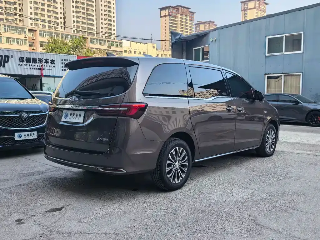 Buick GL8 2023 из CN, фото 5