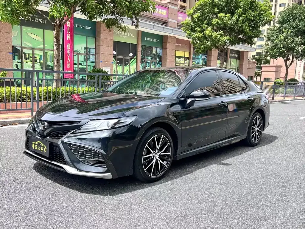 Toyota Camry 2024 из CN, фото 1