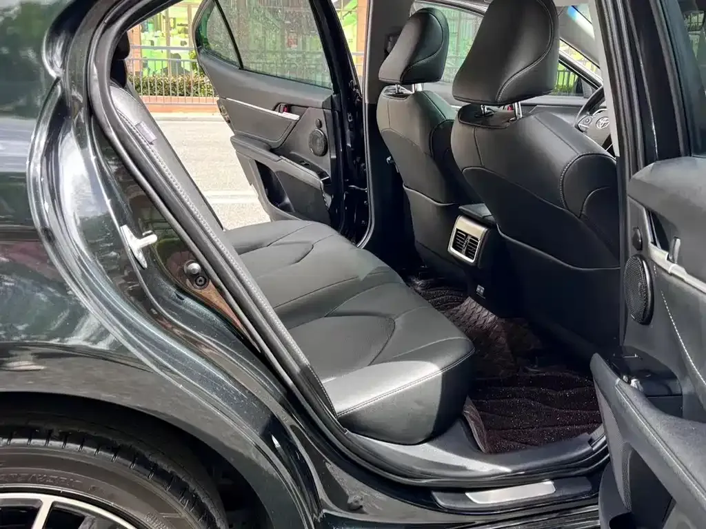 Toyota Camry 2024 из CN, фото 9