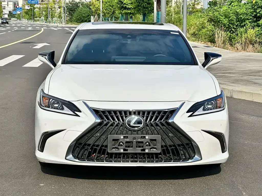 Lexus ES — фото 2