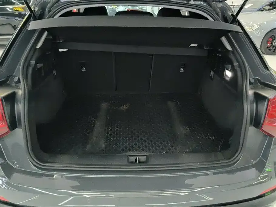 Audi Q2L 2021 из CN, фото 4