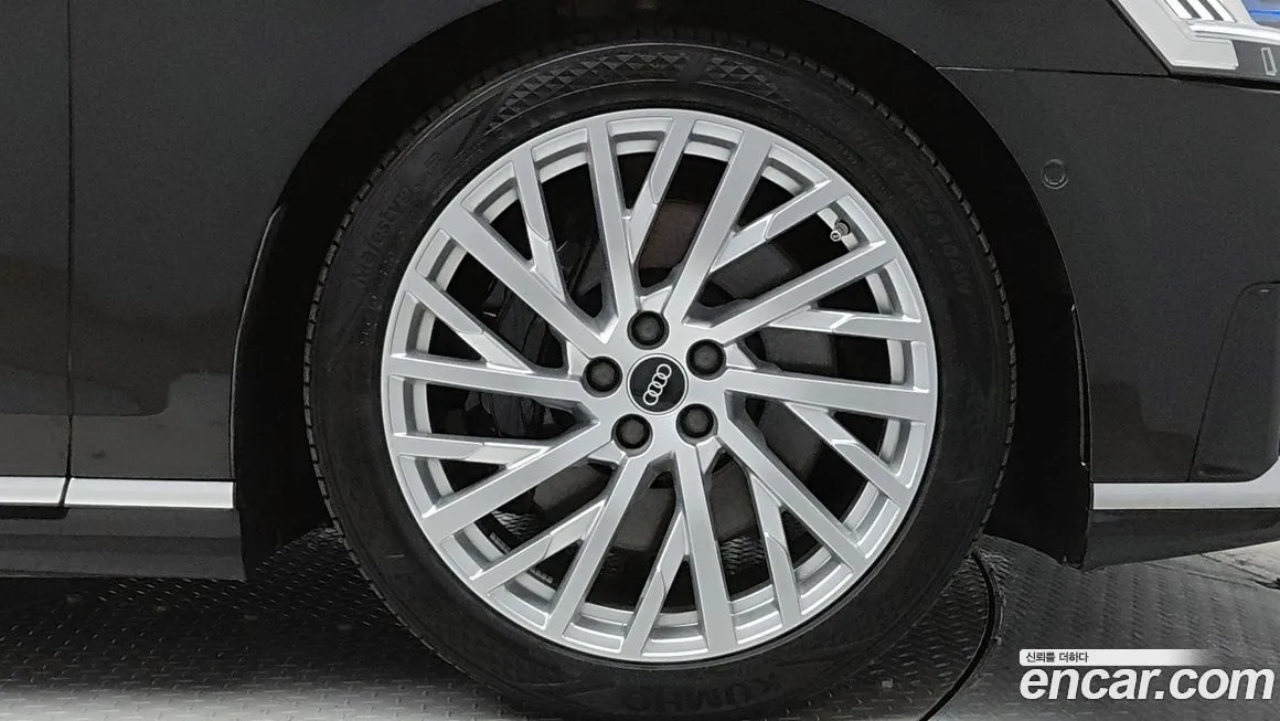 Audi A8 2021 из KR, фото 7