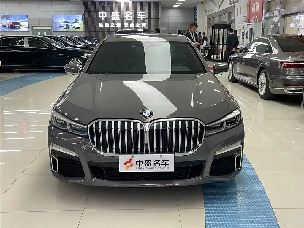 BMW 7 Series 2021 из CN, фото 2
