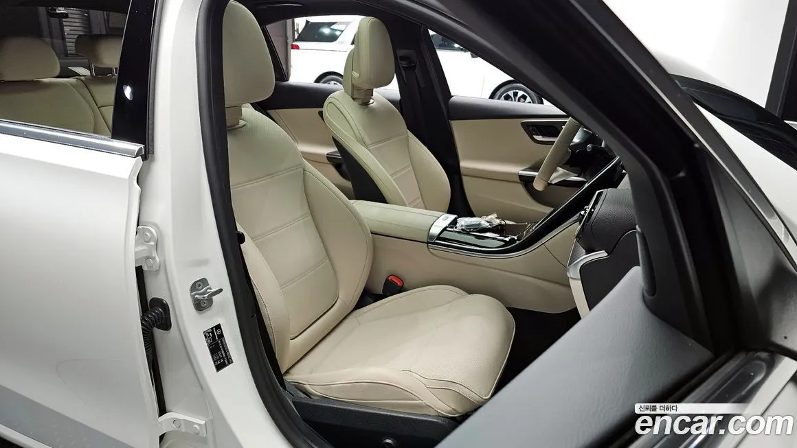 Mercedes-Benz C-Class 2024 из KR, фото 10