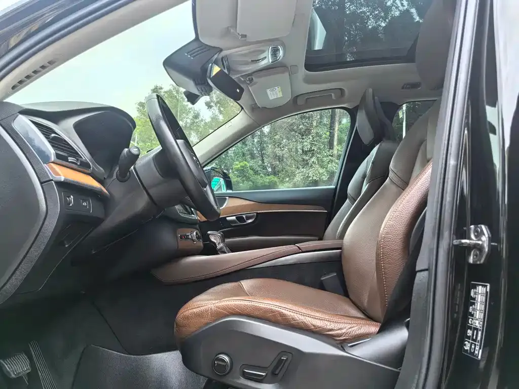 Volvo XC90 2021 из CN, фото 7