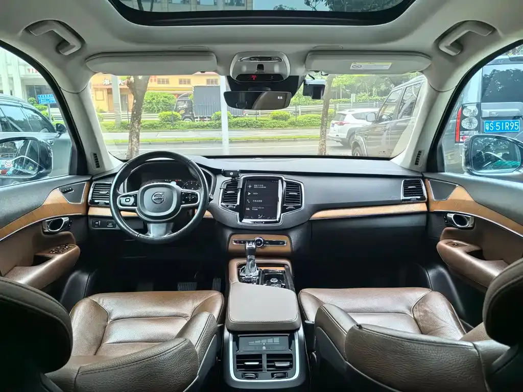 Volvo XC90 2021 из CN, фото 9