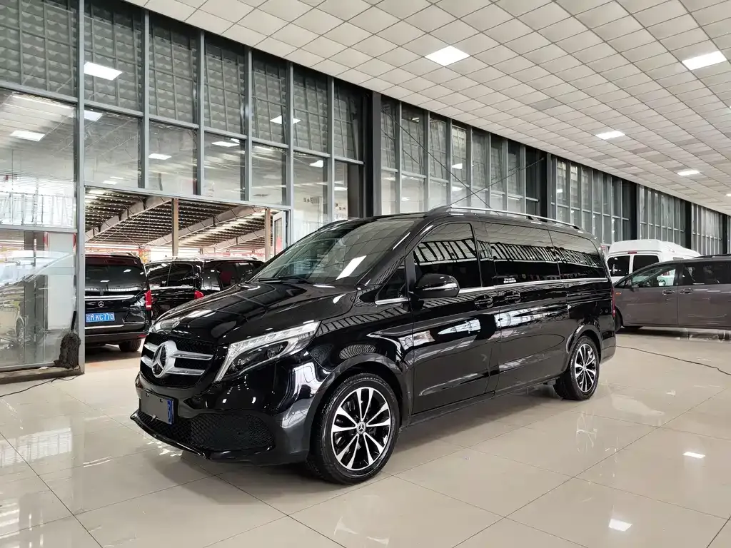 Mercedes-Benz V-Class 2022 из CN, фото 2