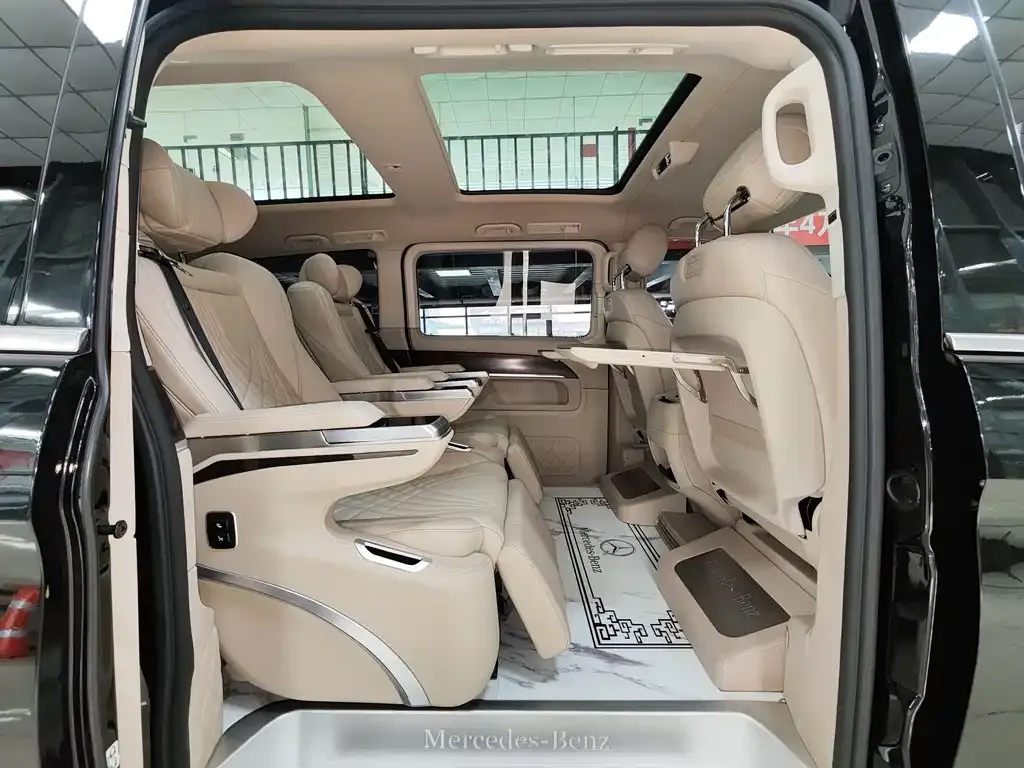 Mercedes-Benz V-Class 2022 из CN, фото 5
