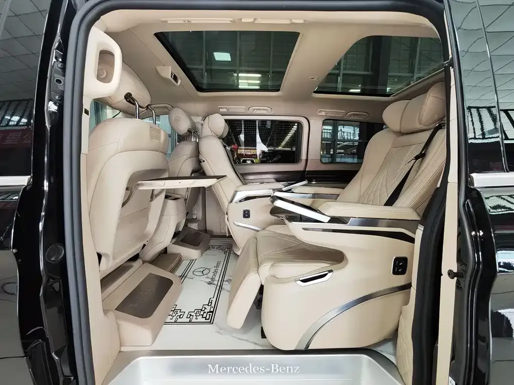 Mercedes-Benz V-Class 2022 из CN, фото 9