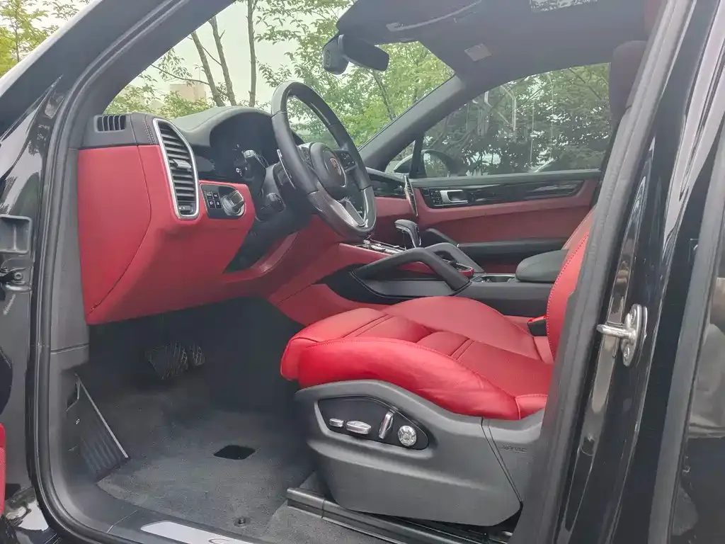 Porsche Cayenne 2021 из CN, фото 6