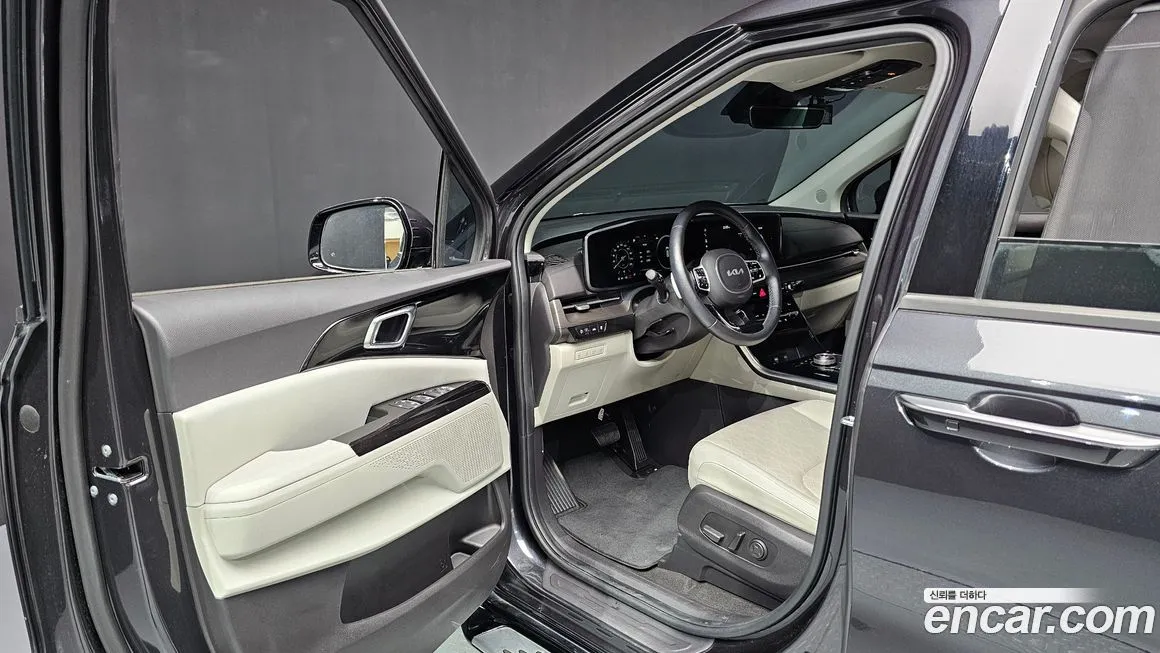 Kia Carnival — фото 10