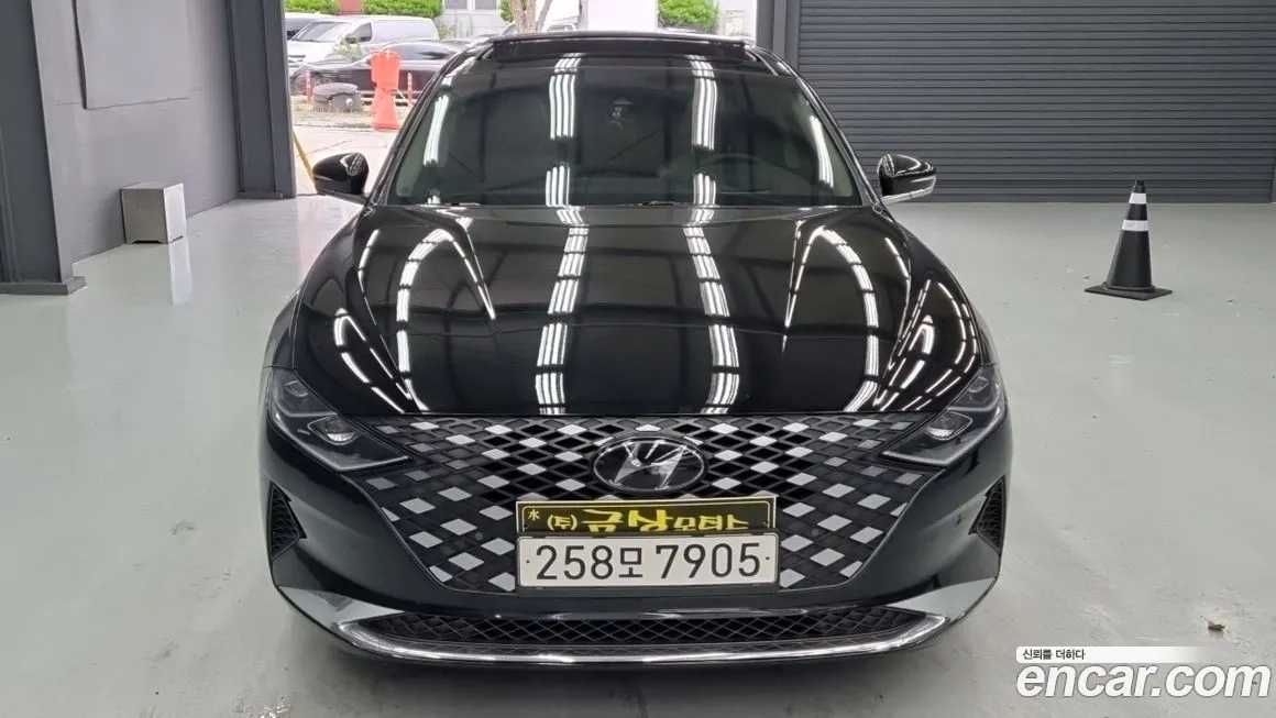 Hyundai Grandeur 2022 из KR, фото 3