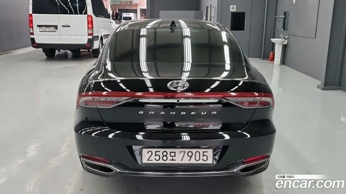 Hyundai Grandeur 2022 из KR, фото 4