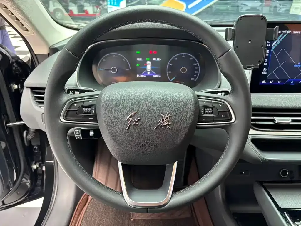 Hongqi E-QM5 2024 из CN, фото 6