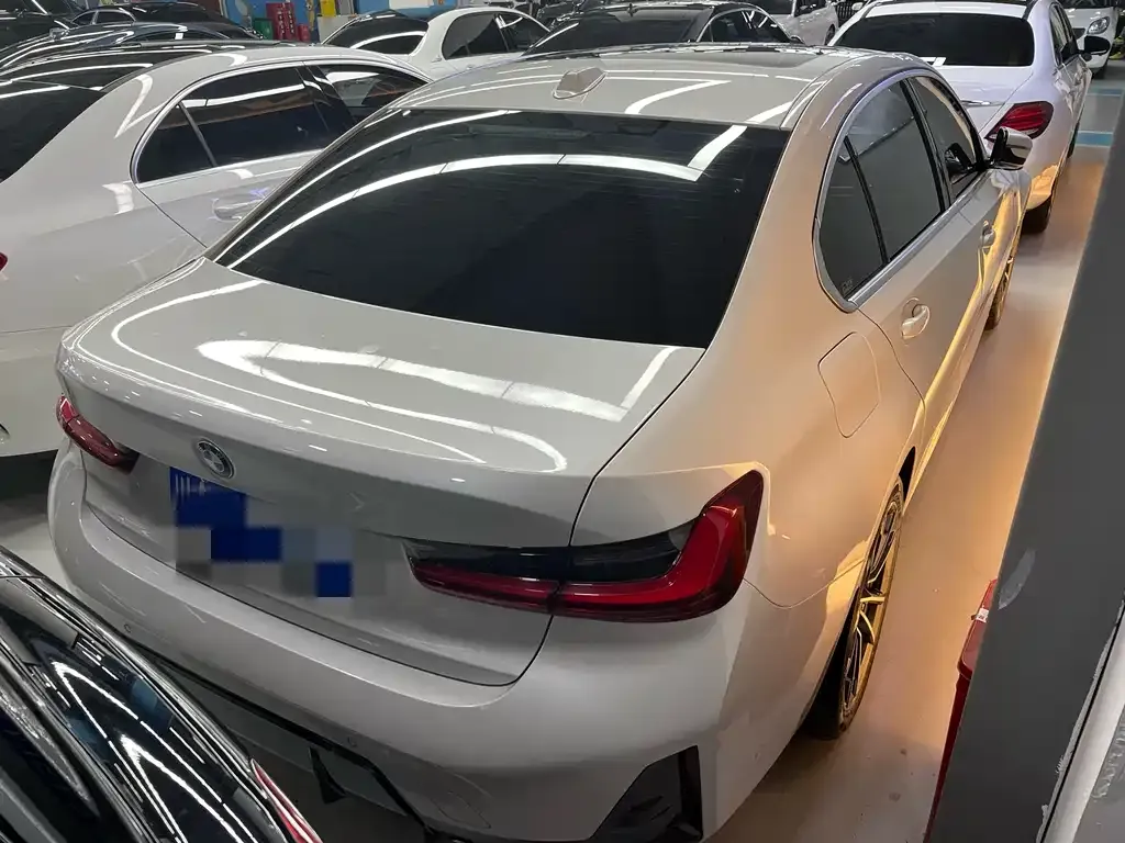 BMW 3 Series 2023 из CN, фото 9