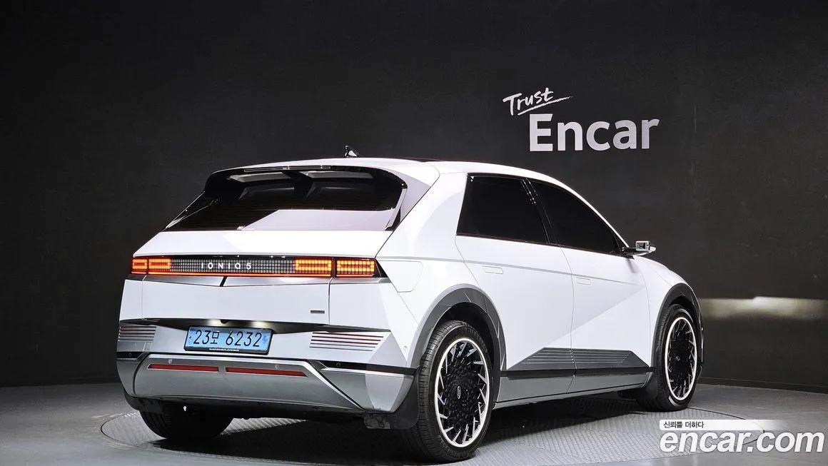 Hyundai Ioniq5 — фото 2