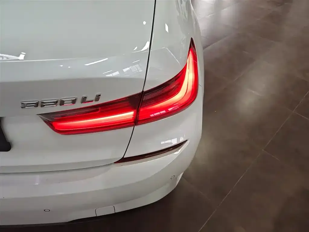 BMW 3 Series 2022 из CN, фото 8